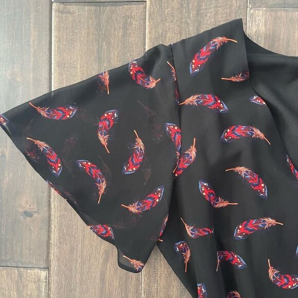 Sam Edelman Feather Print Asymmetrical Flowy Tie Dress 8 - Picture 5 of 8